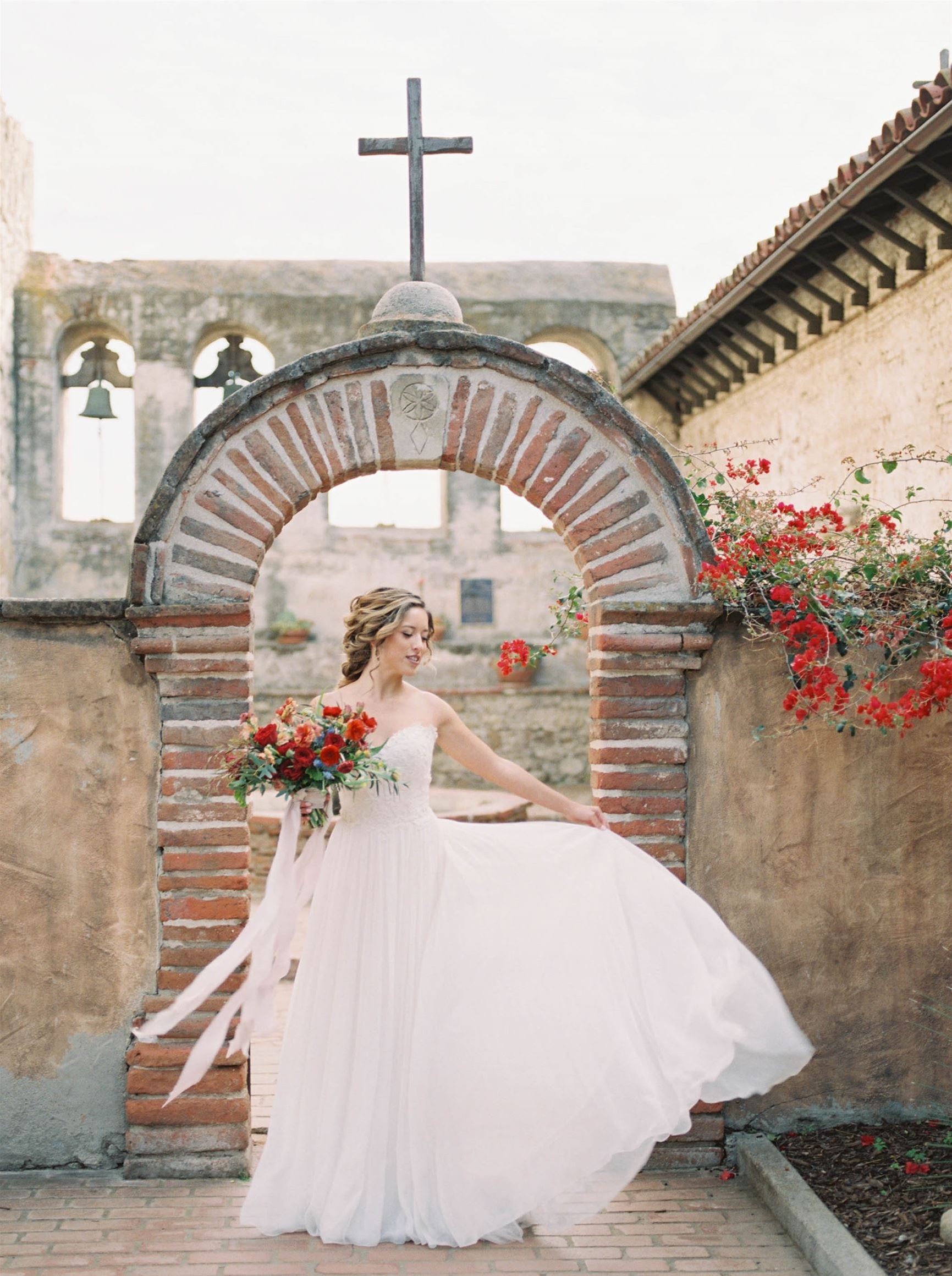 Casablanca Bridal Style 2205 - Casablanca