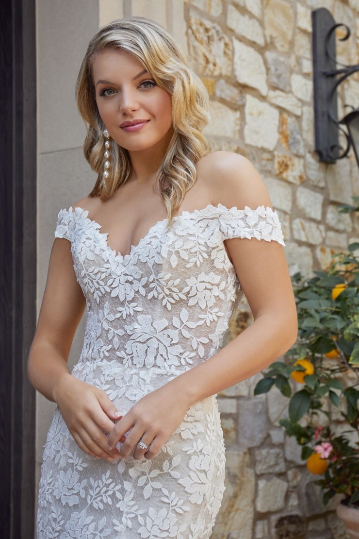 Style 2446 Evelyn Default Thumbnail Image